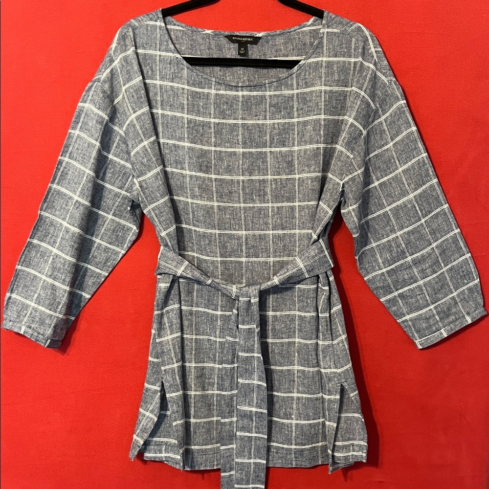 Banana Republic chambray  Checkered Blouse size m